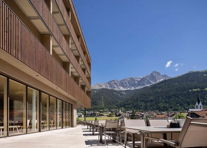 Aves Hotel Savognin
