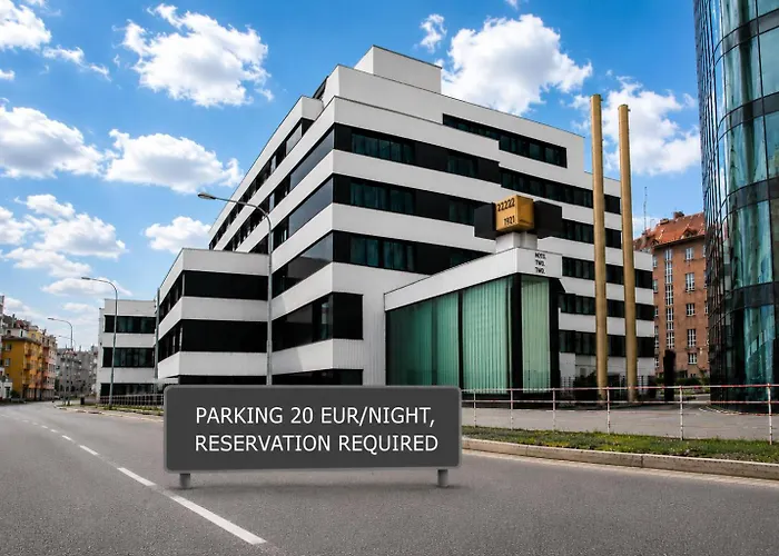 Post 120 Suites