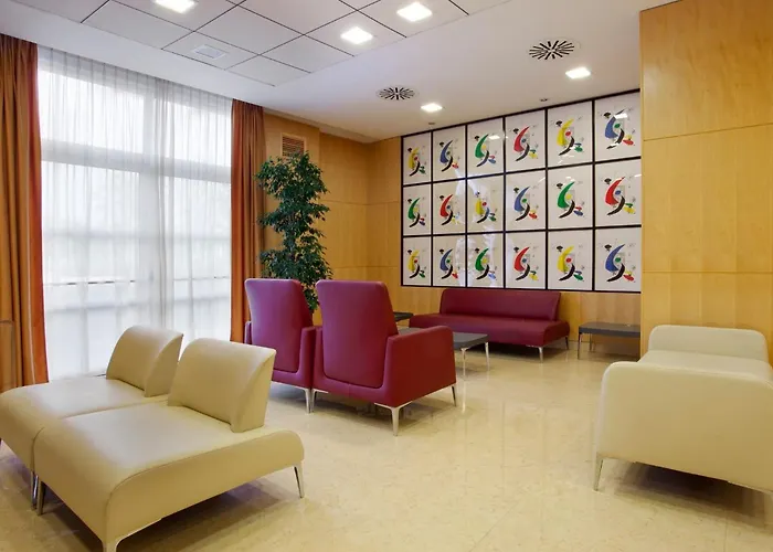 Crowne Plaza By Ihg
