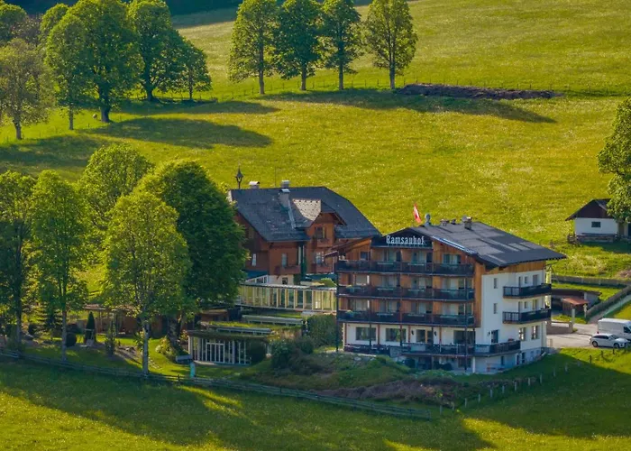 Hotel mit Hund Ramsauhof Pool&Wellness Breakfast&Light Dinner Buffet