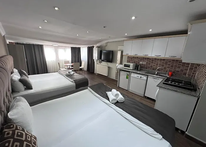 Black Bird Suite Hotel