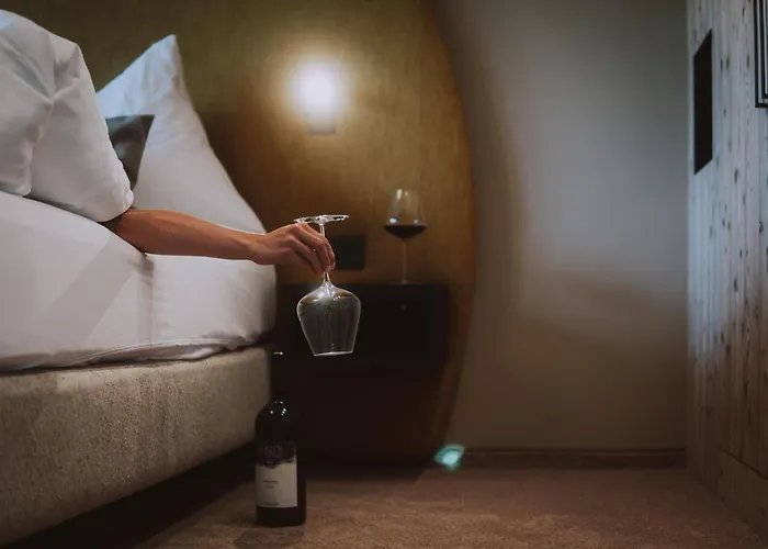 Mons Suites Wine Passion