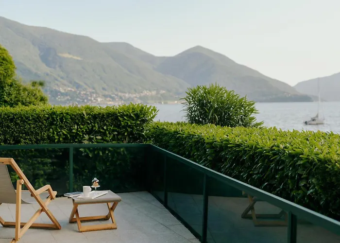 Eden Roc Marina Hotel