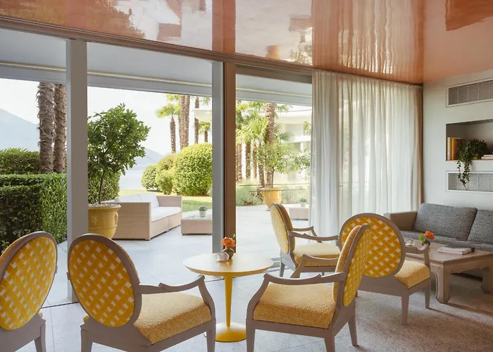 Eden Roc Marina Hotel