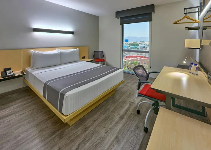 City Express Plus By Marriott Guadalajara Palomar