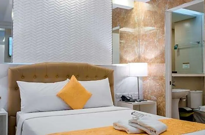 Motels Manila Grand Opera