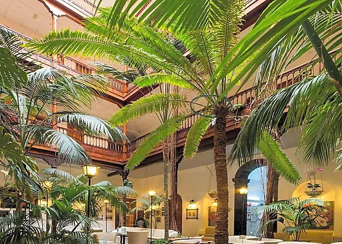 3 SterneHotel Monopol