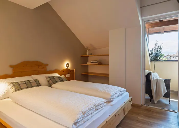Kreuzwegerhof - Historic Nature Stay With Pool Near Meran&Bozen