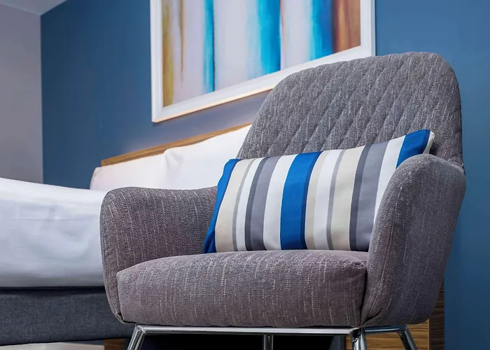Travelodge Edinburgh Central Hotel