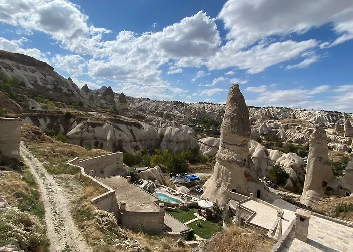 Turquaz Cave