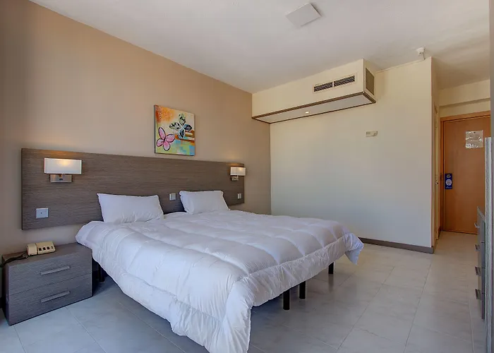 Primera Hotel