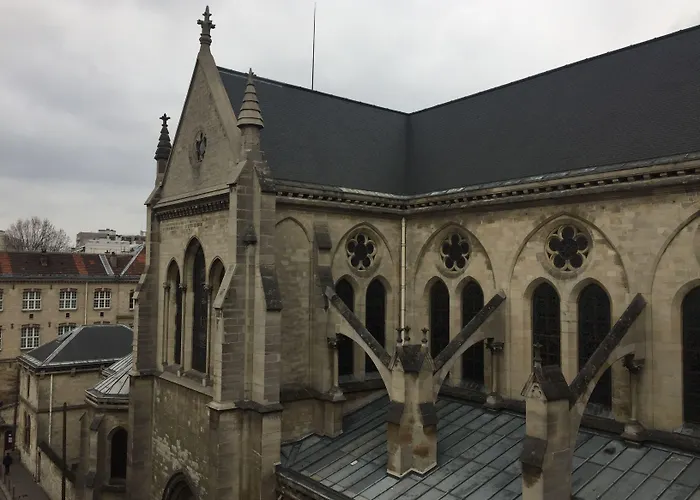 Hotel De La Perdrix Rouge