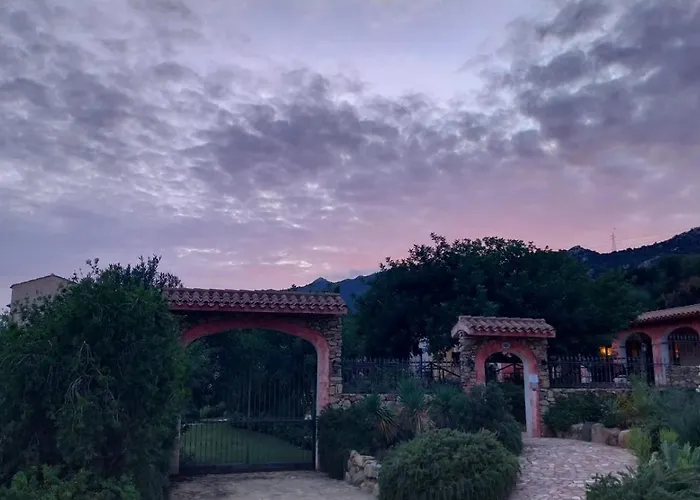 La Corte Rosada