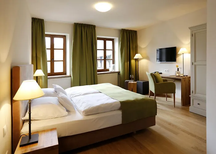 Hotel mit Aussicht: Weinkastell Zum Weissen Ross