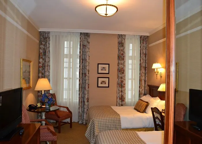 Jacuzzi-Hotel: The Wall Street Inn