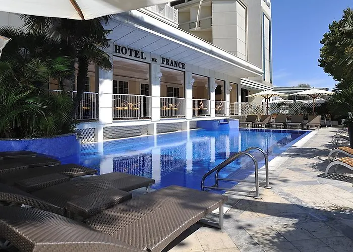 3 SterneHotel De France