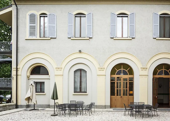 Strandhotel: La Cordata Accommodation - San Vittore 49