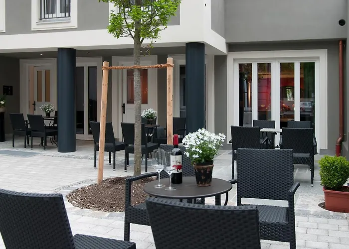 Hotel nahe College: Hotel im Hof