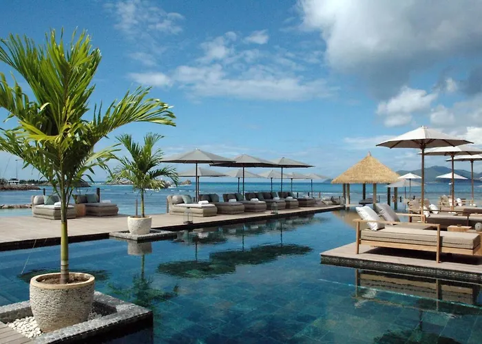 Wellness Hotels Le Domaine De L'Orangeraie And Spa