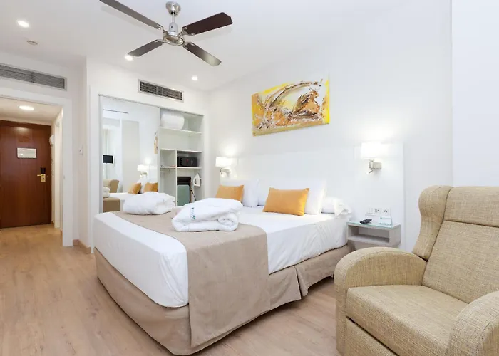 4-Sterne-Hotel: Senator Barajas