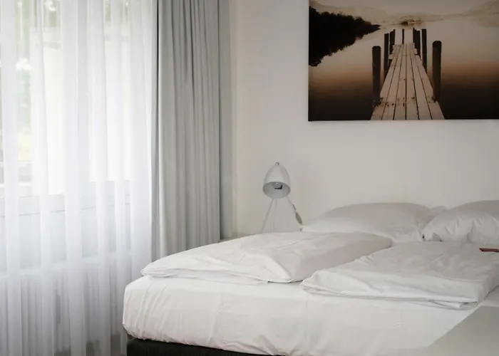 Hotel mit Tennis: Frederics Muenchen City Olympiapark