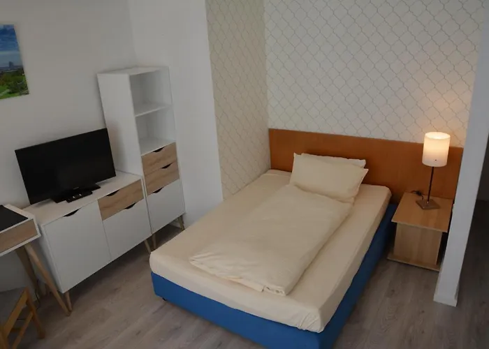 B&B: Hotel Lex im Gartenhof